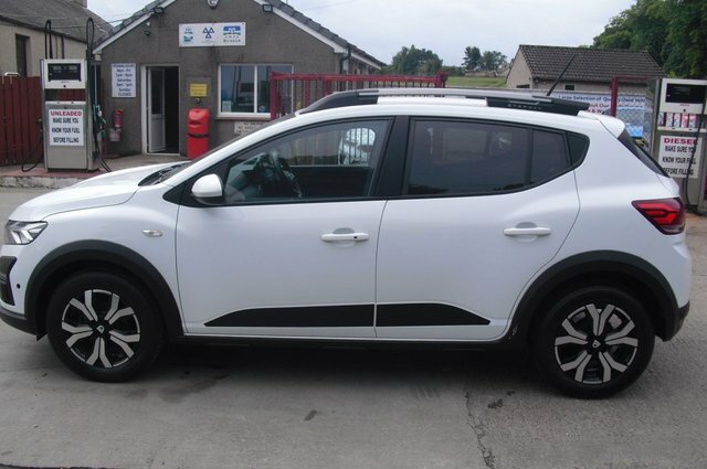 Dacia Sandero Stepway Hatchback NU71HME White #5