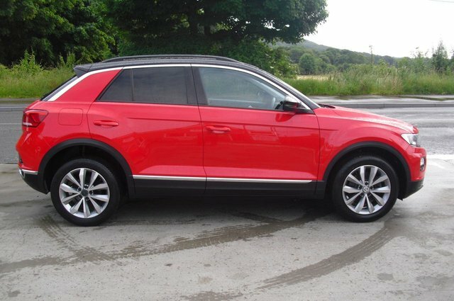 Volkswagen T-Roc Suv DA18DAO Red #2