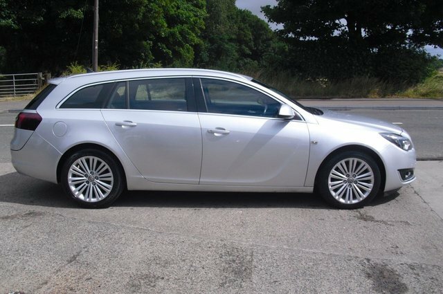 Vauxhall Insignia Estate Silver #2