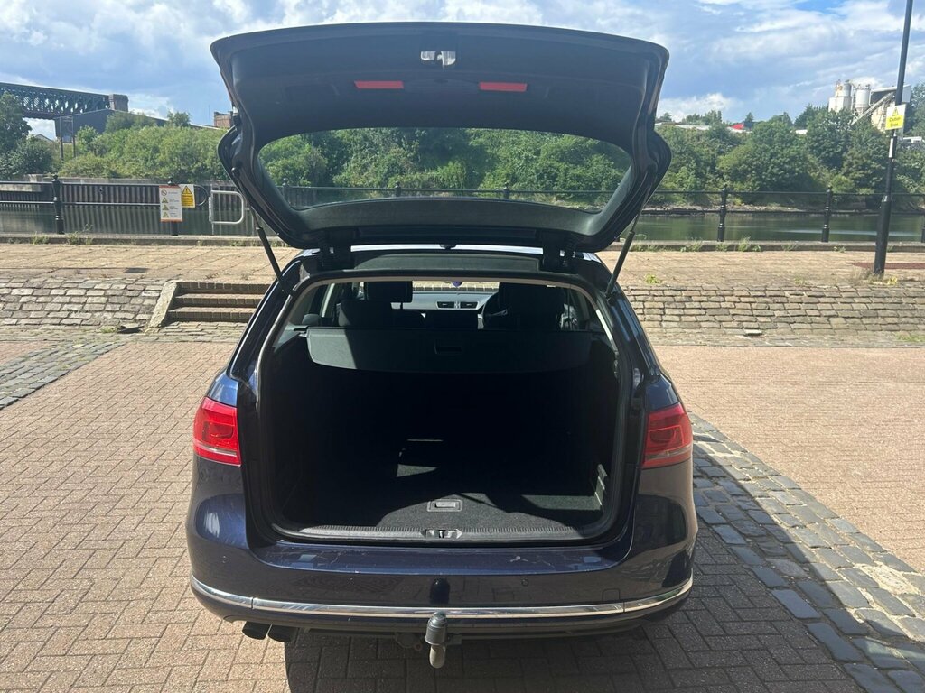 Volkswagen Passat 2.0 Tdi Bluemotion Tech Se Estate Manua Grey #11