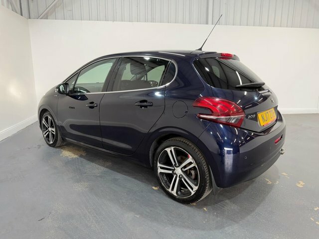 Peugeot 208 1.6 Bluehdi Gt Line Hatchback Eu Blue #6