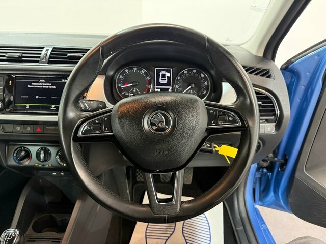 Skoda Fabia 1.2 Tsi Se Dsg Red #19