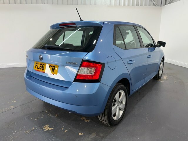 Skoda Fabia 1.2 Tsi Se Dsg Red #8
