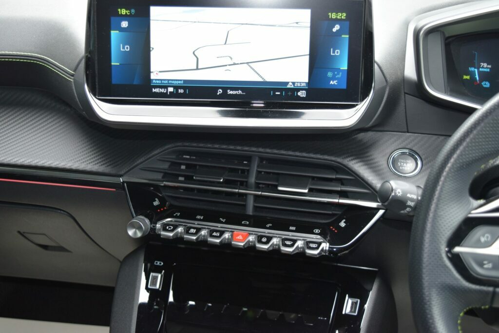 Peugeot e-2008 Suv 50Kwh 136 Allr Prm Au Grey #28