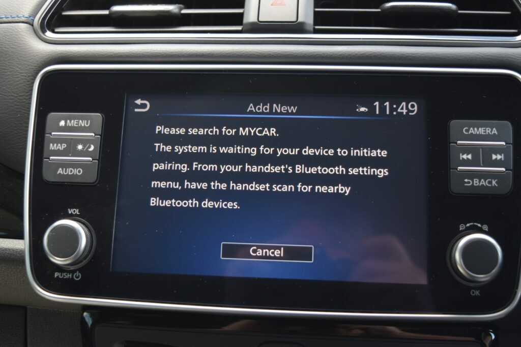 Nissan Leaf Hatchback Black #27