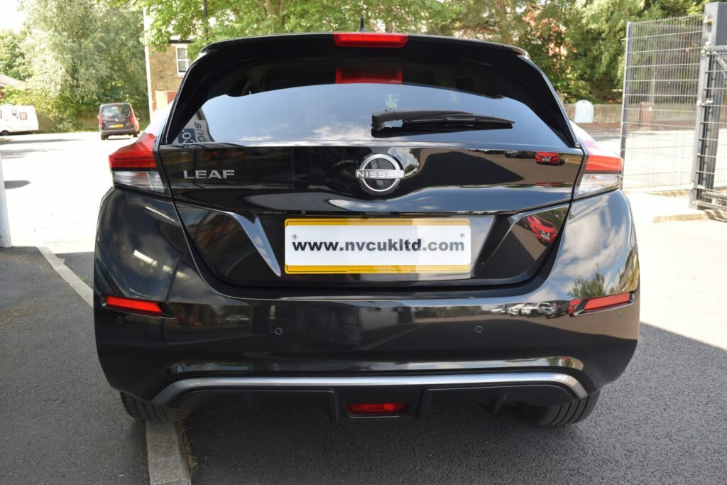 Nissan Leaf Hatchback Black #7