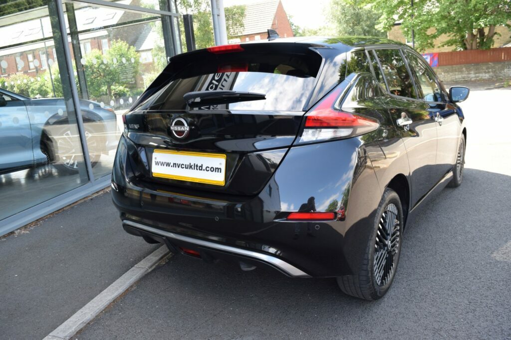 Nissan Leaf 110Kw 39Kwh N Connecta Black #6