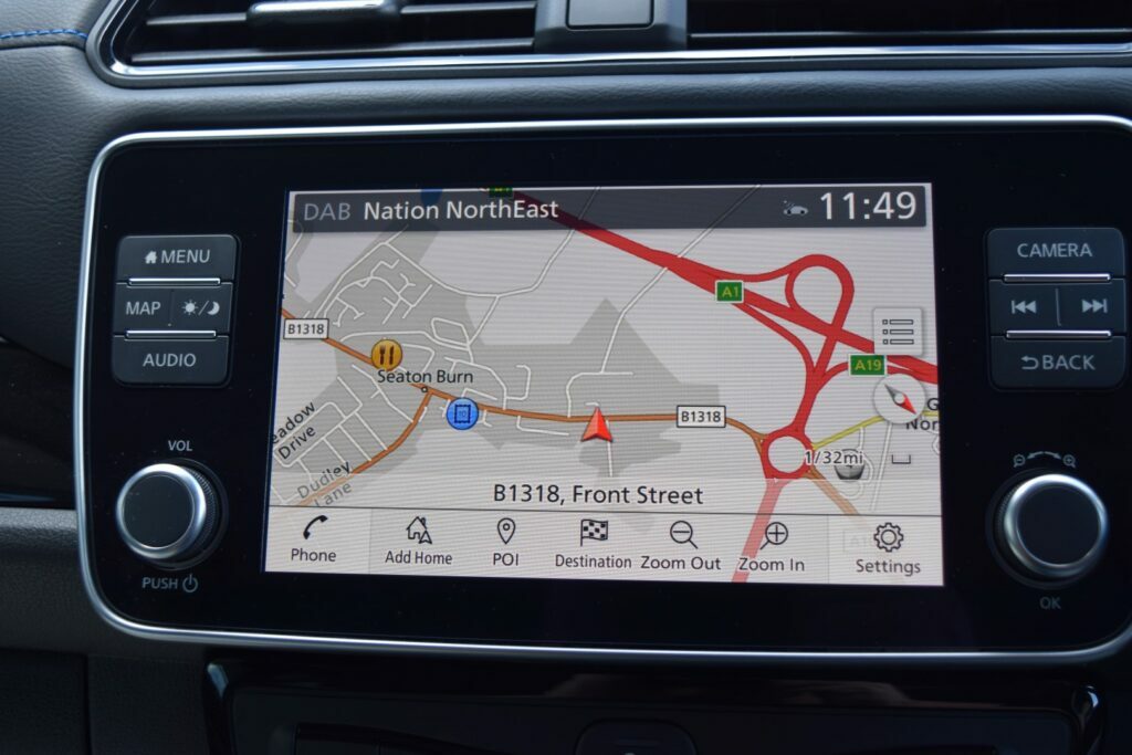 Nissan Leaf Hatchback Black #24