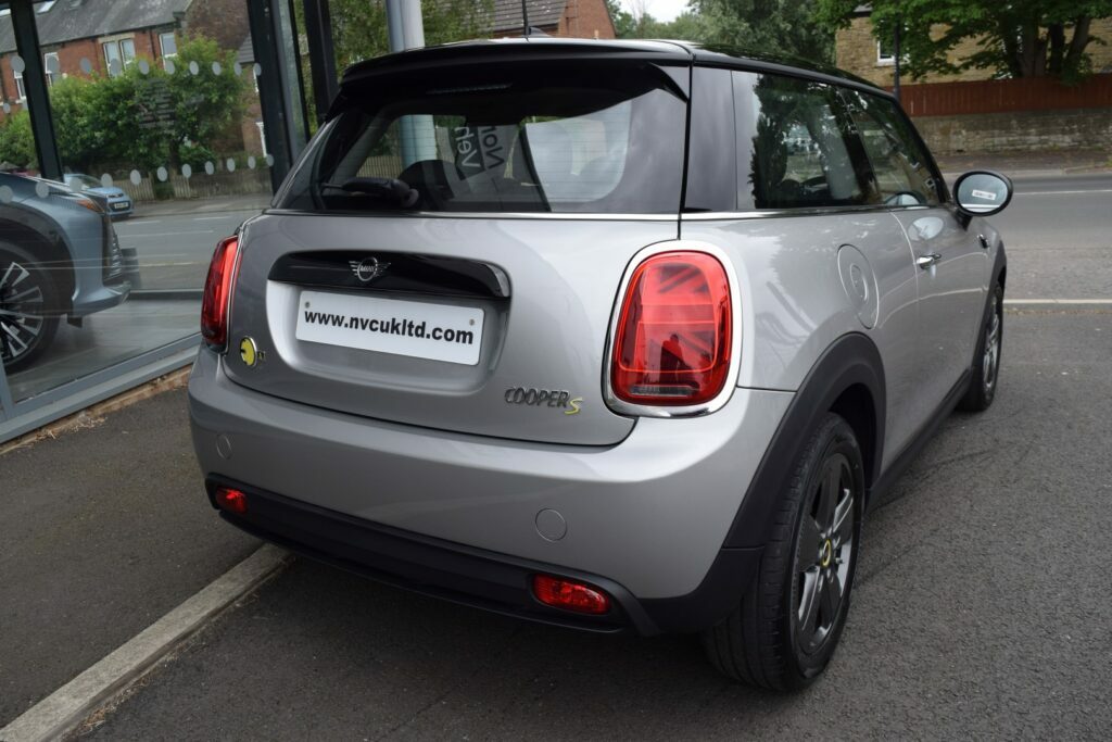 Mini Hatch 3-Door Hatch Cooper Classic Black #6