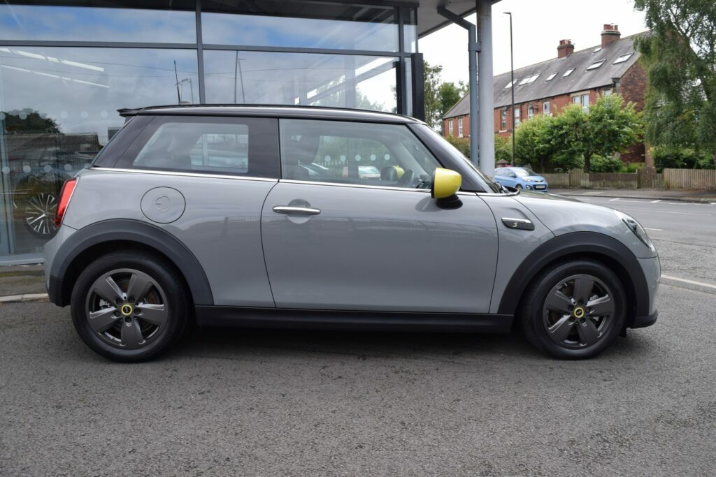 Mini Hatch 2022 1.5 Cooper Sport Hatchback Grey #2