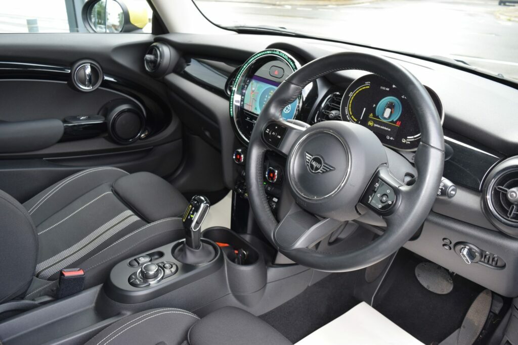 Mini Hatch 2022 1.5 Cooper Sport Hatchback Grey #14