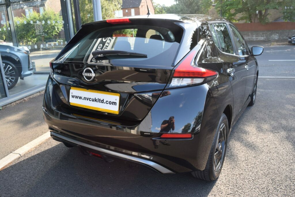 Nissan Leaf 110Kw 39Kwh Acenta Black #6