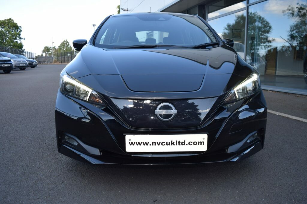 Nissan Leaf 110Kw 39Kwh Acenta Black #4