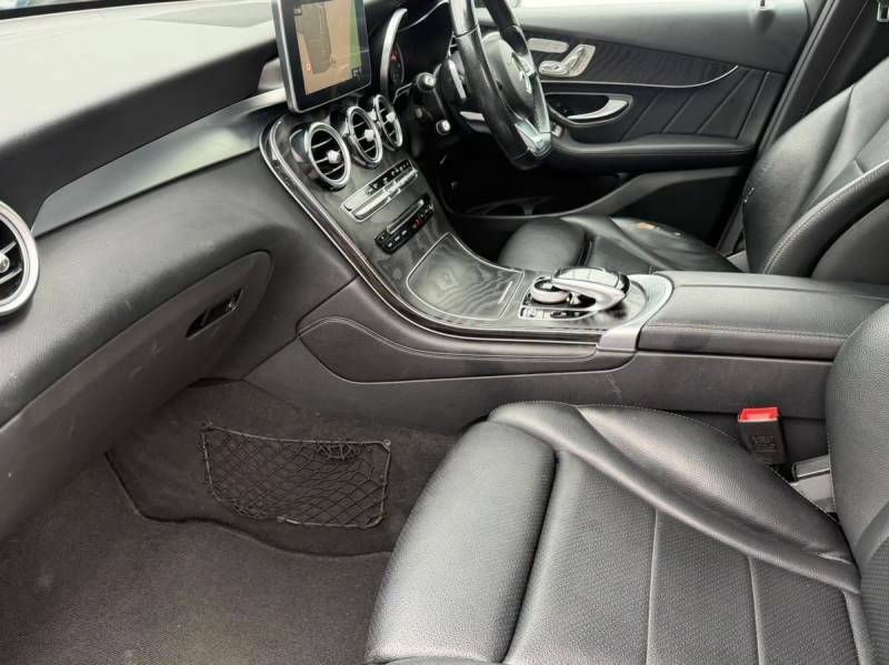 Mercedes-Benz GLC Class 2.1 Glc250d Amg Line Premium G-tronic 4Matic Eur White #14