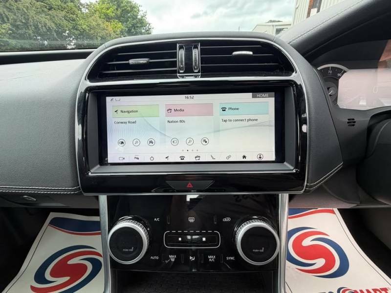 Jaguar XE Saloon 2.0 P250i Hse Euro 6 Ss 20196 Silver #20