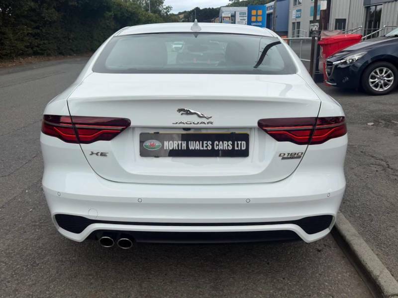 Jaguar XE Saloon 2.0 P250i Hse Euro 6 Ss 20196 Silver #9