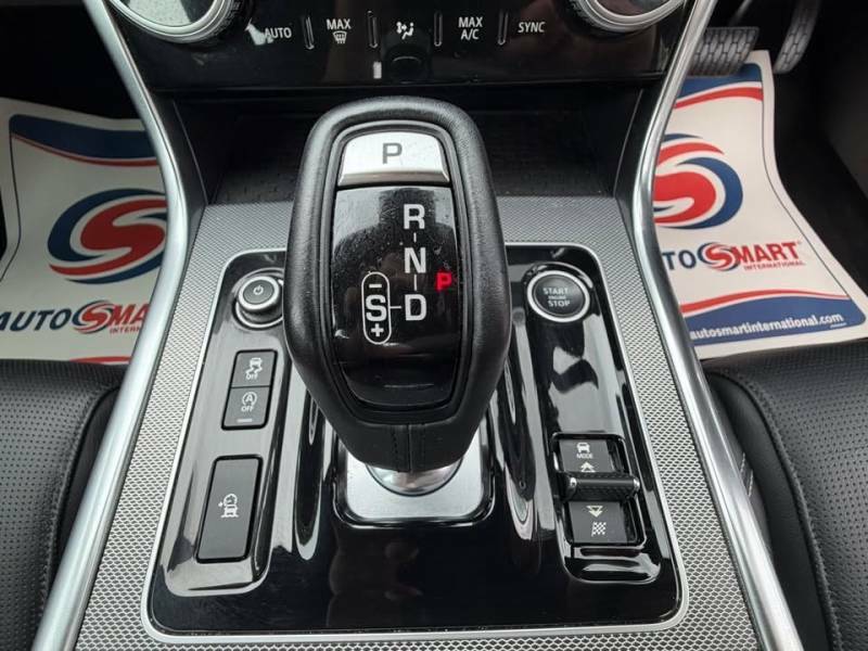 Jaguar XE Saloon 2.0 P250i Hse Euro 6 Ss 20196 Silver #24
