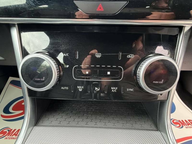 Jaguar XE Saloon 2.0 P250i Hse Euro 6 Ss 20196 Silver #23