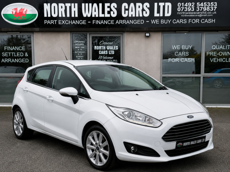 Ford Fiesta 1.6 Titanium Powershift - 2017 66 White
