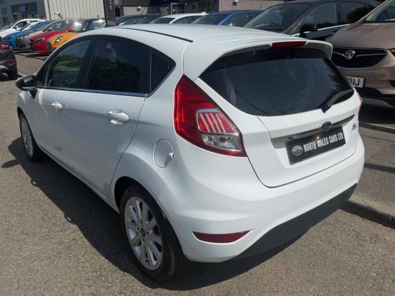Ford Fiesta 1.6 Titanium Powershift - 2017 66 BT66FJN White #3