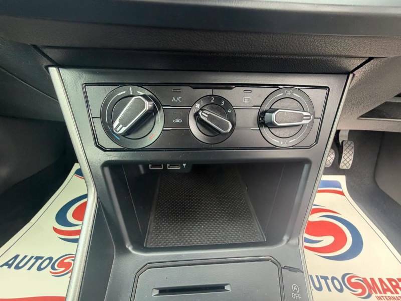 Volkswagen Polo Hatchback White #25