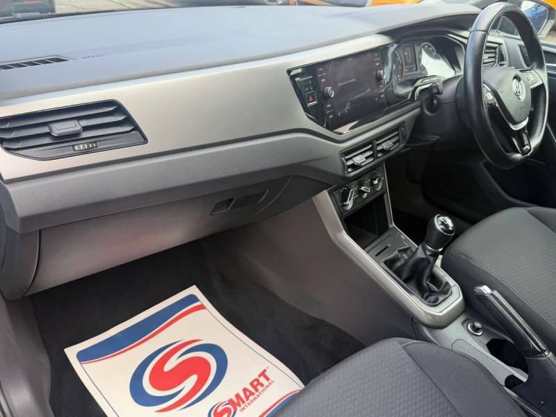 Volkswagen Polo Hatchback White #14