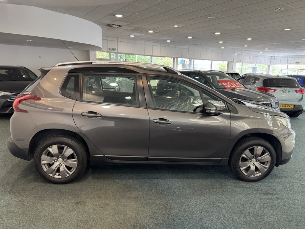 Peugeot 2008 1.2 Puretech Active Grey #6