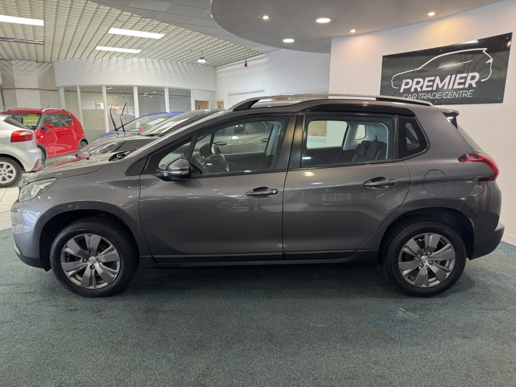 Peugeot 2008 1.2 Puretech Active Grey #3