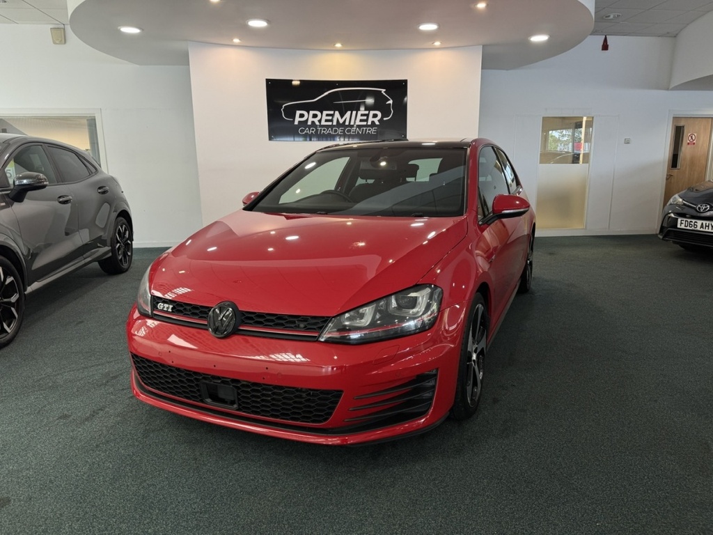 Volkswagen Golf 2.0 Tsi Gti Dsg SG65SXN Red