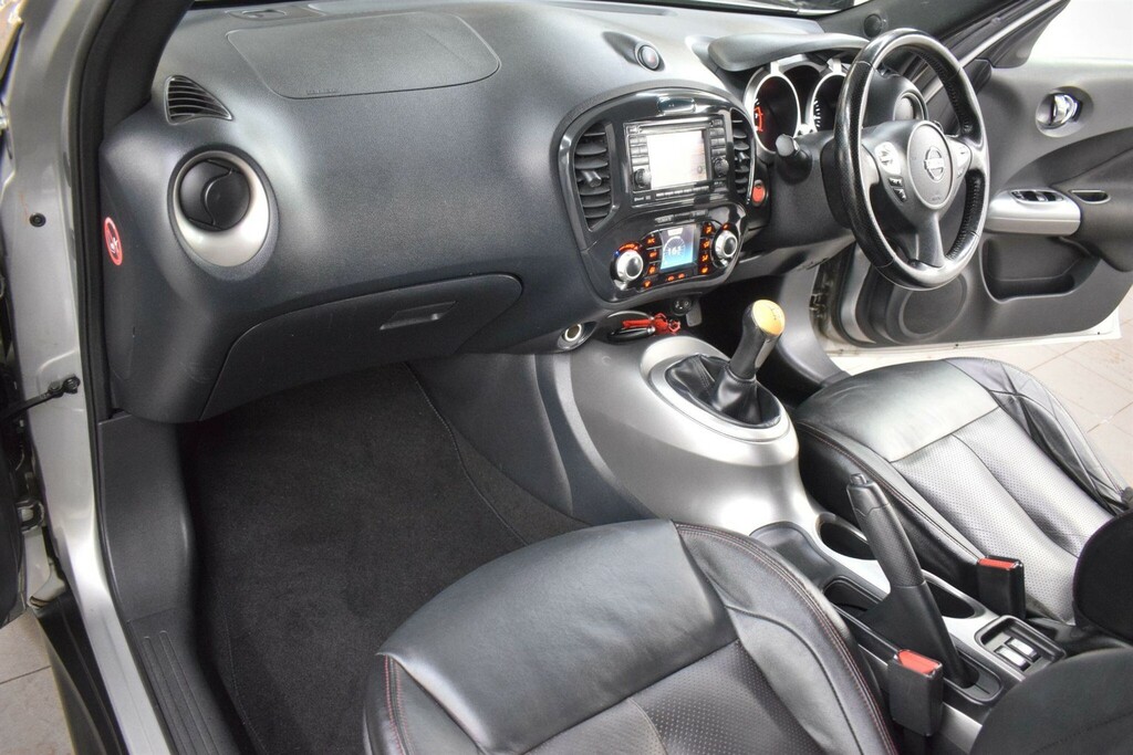 Nissan Juke 1.6 Tekna Euro 5 BJ11OMY Silver #3