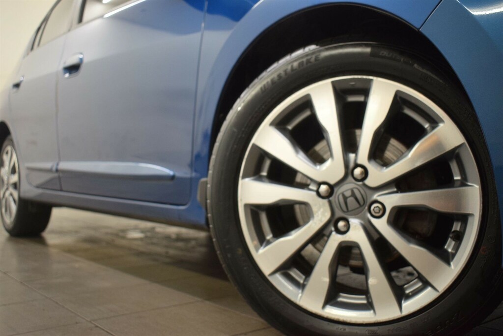 Honda Insight 2013 Honda Insightnbsp1.3h Ima Hs-t Cvt Euro 5 Silver #8