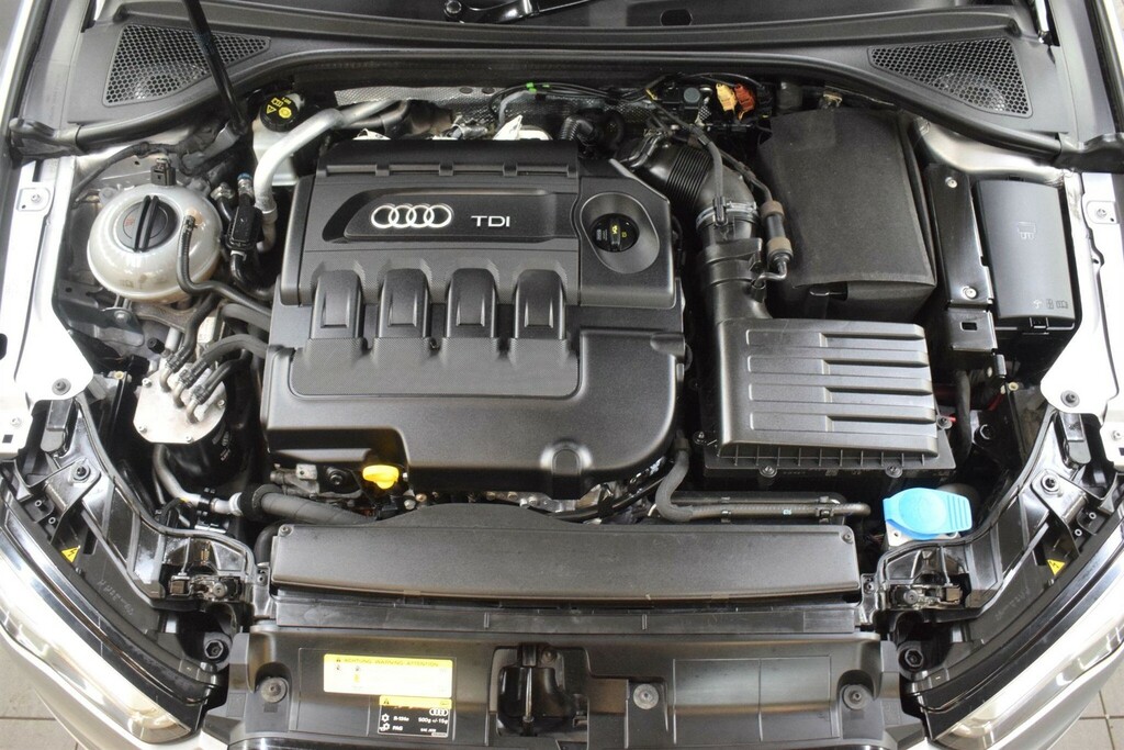 Audi A3 2.0 Tdi S Line Sportback Euro 6 Ss YD64OML Silver #4