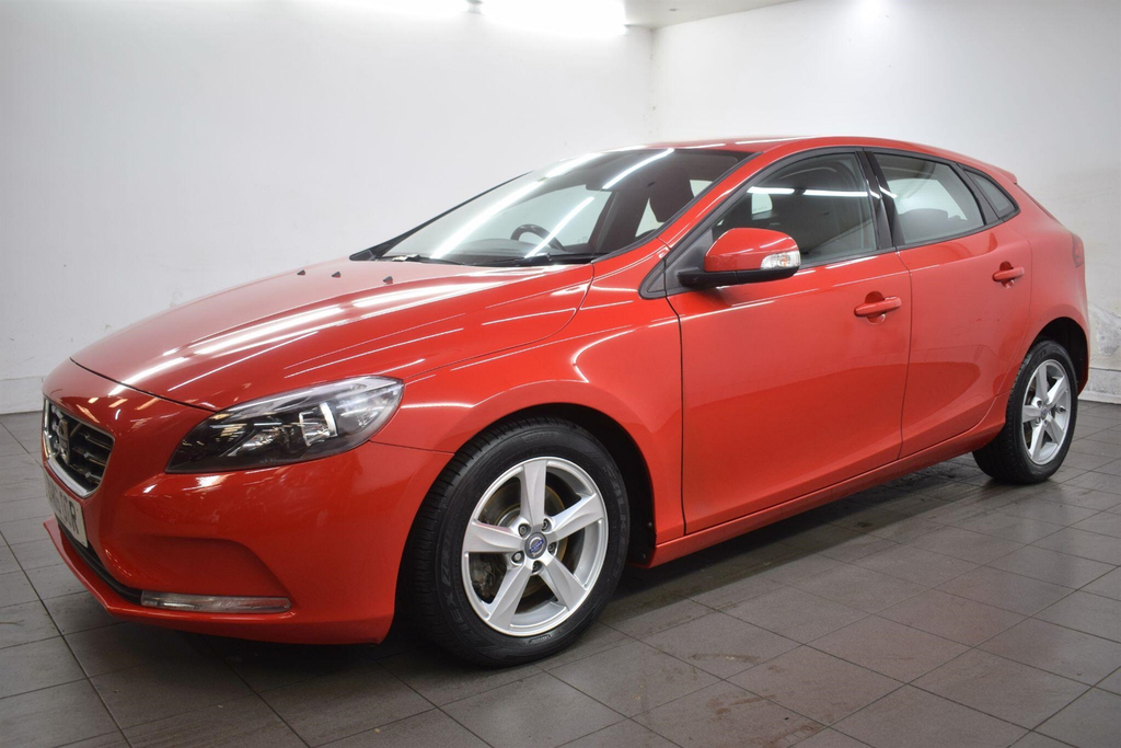 Volvo V40 2.0 D2 Es Euro 6 Ss Red #5