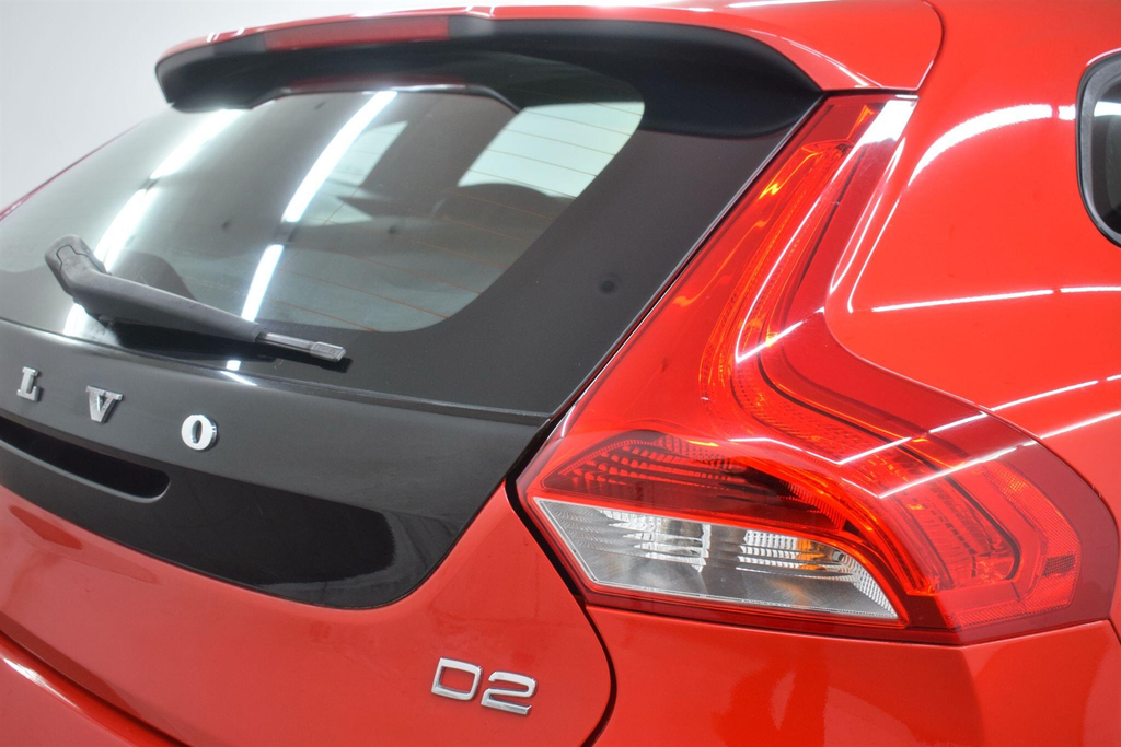 Volvo V40 2.0 D2 Es Euro 6 Ss Red #6