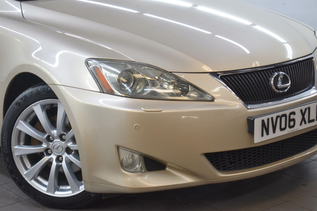 Lexus IS 2.5 Se-l Brown #6