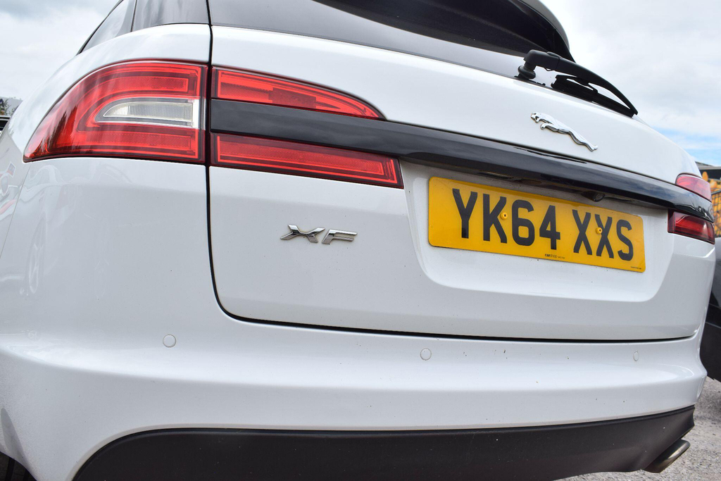 Jaguar XF 2.2 D Luxury Sportbrake Blue #8