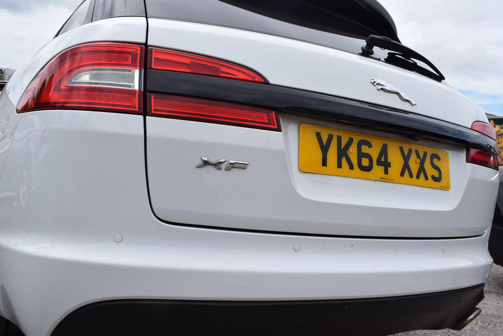 Jaguar XF 2.2 D Luxury Sportbrake Blue #10