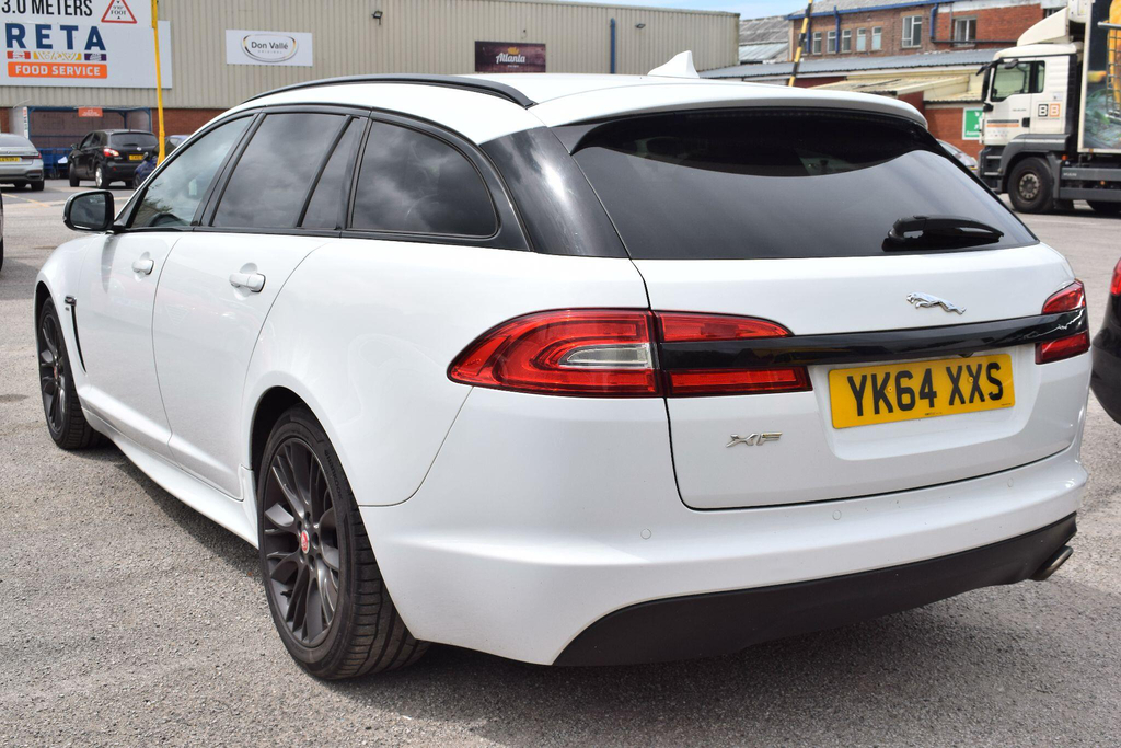 Jaguar XF 2.2 D Luxury Sportbrake Blue #7