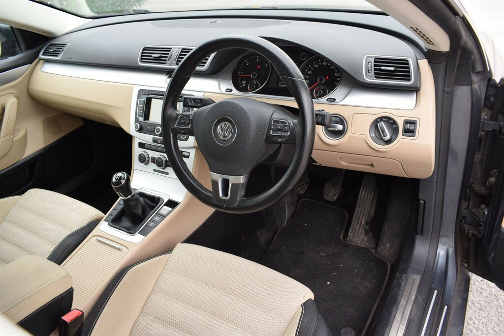 Volkswagen CC 2.0 Tdi Bluemotion Tech Euro 5 Ss Grey #3