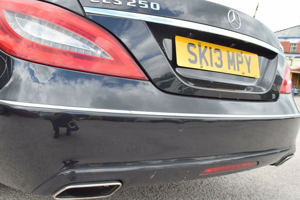 Mercedes-Benz CLS 3.0L Cls350 Cdi Blueefficiency Amg Sport 2 White #12