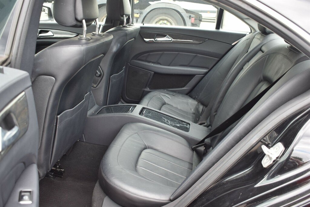 Mercedes-Benz CLS 3.0L Cls350 Cdi Blueefficiency Amg Sport 2 White #30