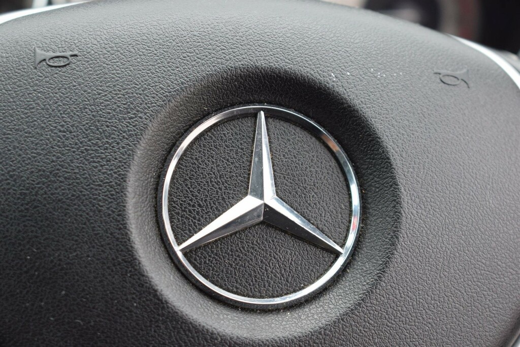 Mercedes-Benz CLS 3.0L Cls350 Cdi Blueefficiency Amg Sport 2 White #41