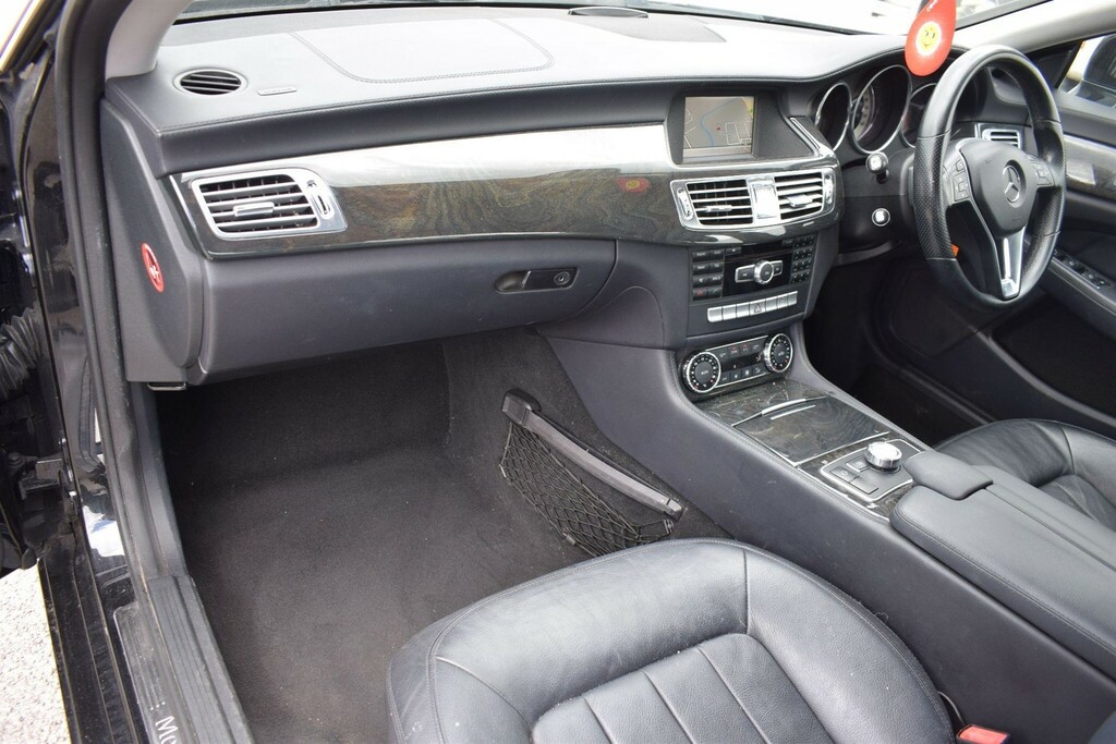 Mercedes-Benz CLS 3.0L Cls350 Cdi Blueefficiency Amg Sport 2 White #20