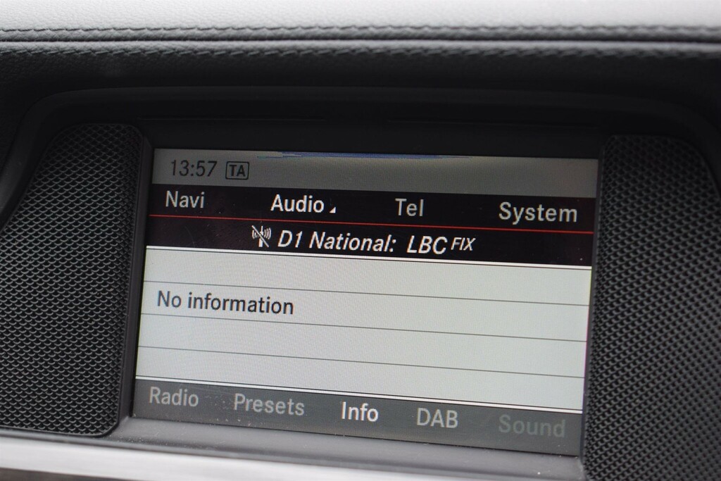Mercedes-Benz CLS 3.0L Cls350 Cdi Blueefficiency Amg Sport 2 White #36
