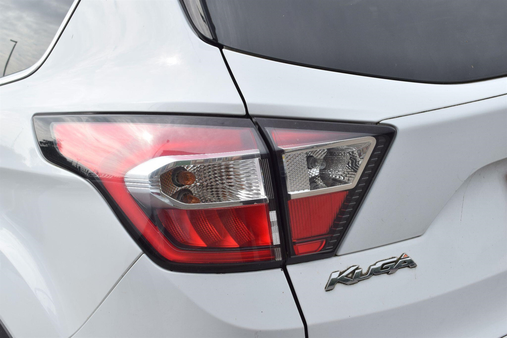 Ford Kuga 1.5 Tdci Zetec Euro 6 Ss White #6