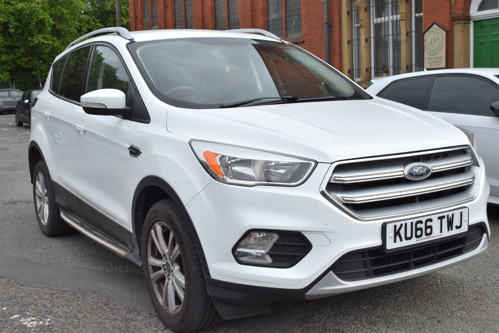 Ford Kuga 1.5 Tdci Zetec Euro 6 Ss White