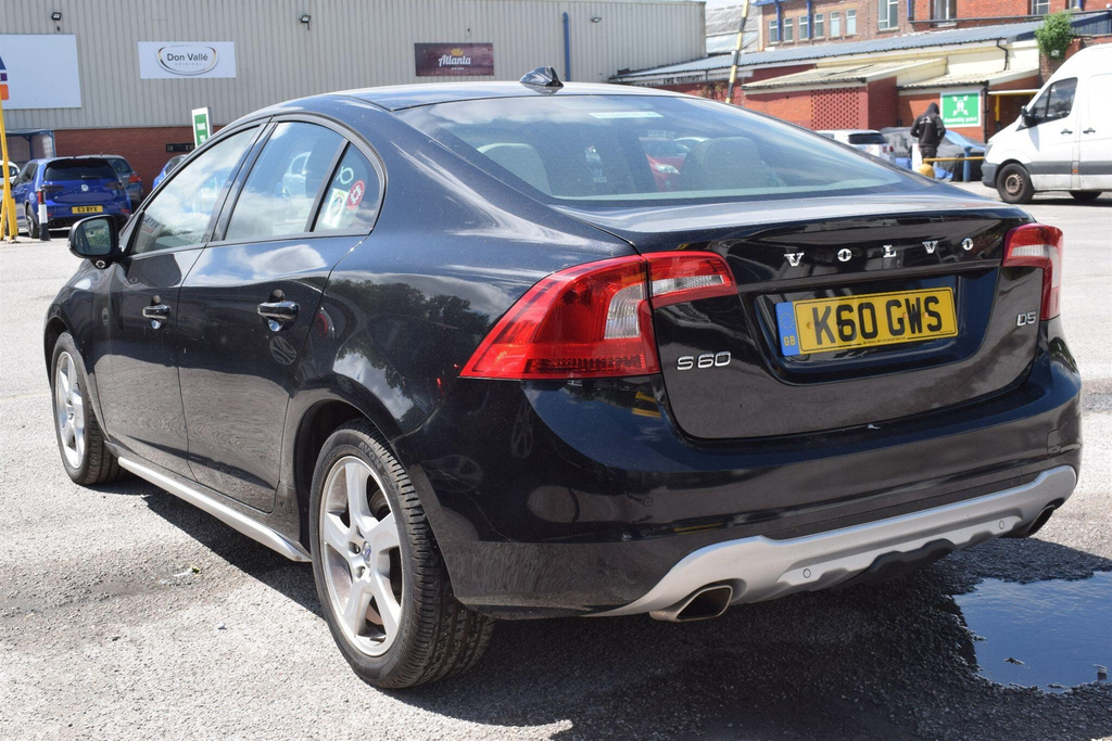 Volvo S60 Saloon 1.6 T4 R-design Saloon Eu Red #14