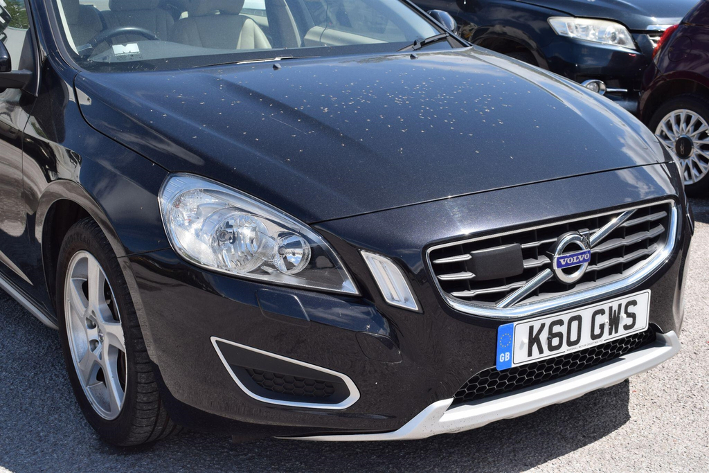 Volvo S60 Saloon 1.6 T4 R-design Saloon Eu Red #18