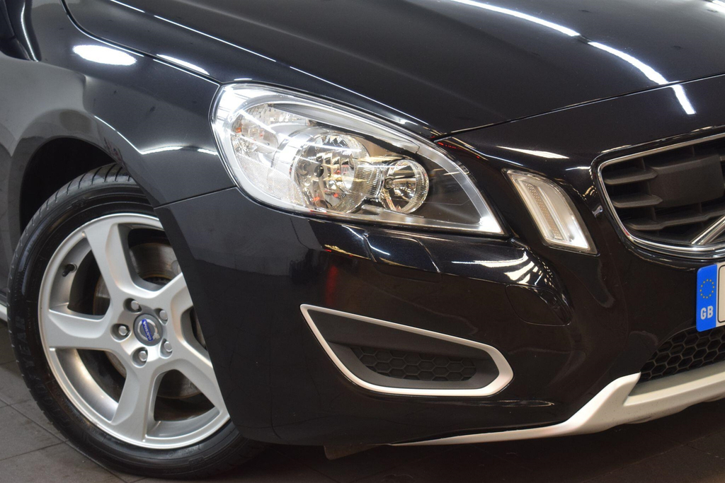 Volvo S60 Saloon 2.0 Red #24