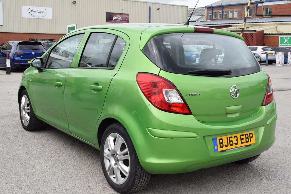 Vauxhall Corsa 1.2 16V Energy Hatchback Euro 5 Green #10